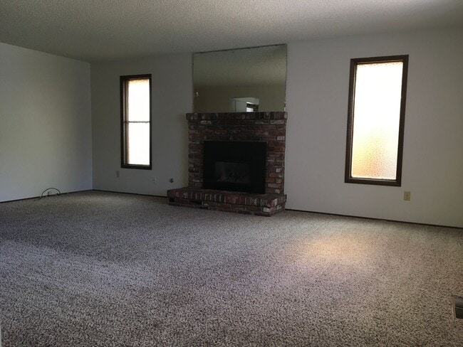 Building Photo - Welcome Home