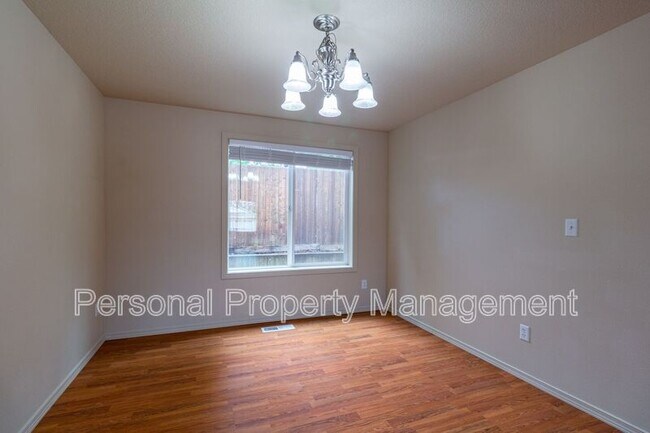 Foto del edificio - 7905 NE 64th Street