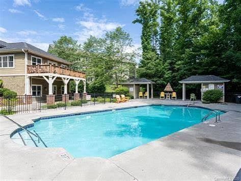 Primary Photo - 20 Foxden Dr
