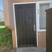 Building Photo - 325 Standiford Ave