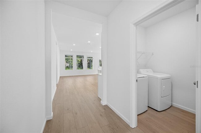 Foto del edificio - 5087 Loggia Ln