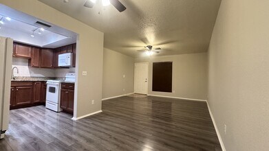 Building Photo - 1340 N Recker Rd