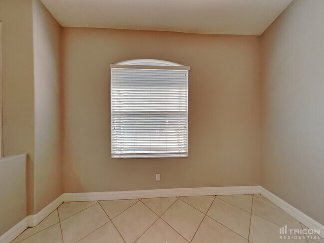 Building Photo - 4170 Grobe Street North Port FL