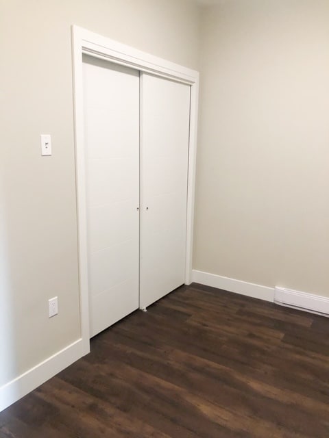 Building Photo - 44565-44565 Vandell Dr