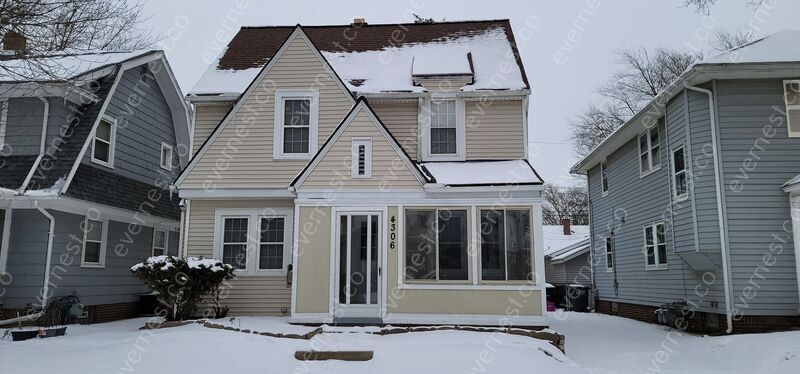 Foto principal - 4306 Kingsbury Ave