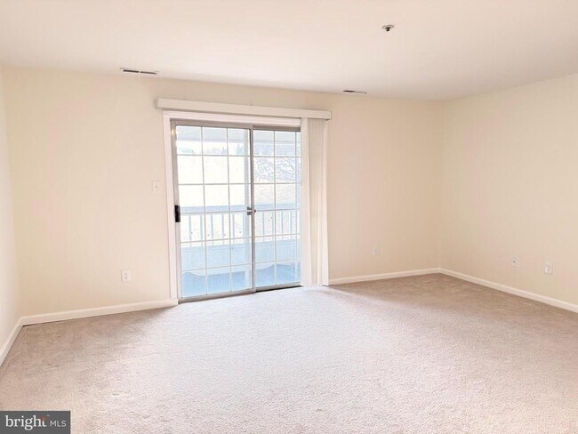 Foto del edificio - 37 Wickham Ct