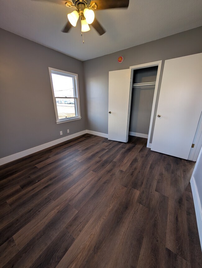 Foto del edificio - 621 SW Oakley Ave