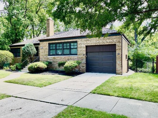 Foto del edificio - 2955 W Catalpa Ave