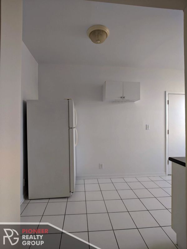 Foto del edificio - 3042 N Whipple St