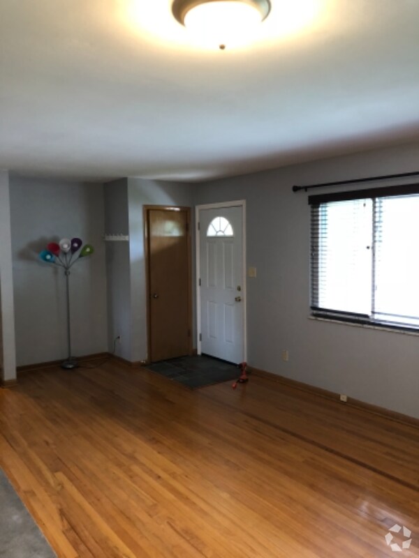 Cranbrook Apartments for Rent with Washer & Dryer Columbus, OH 1