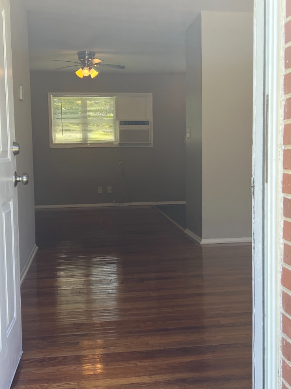 Building Photo - 1490 Cedar Creek Ln