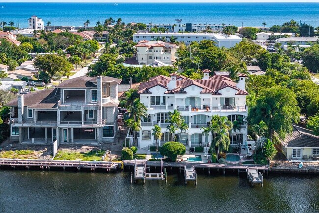 Building Photo - 549 NE 19th Ave