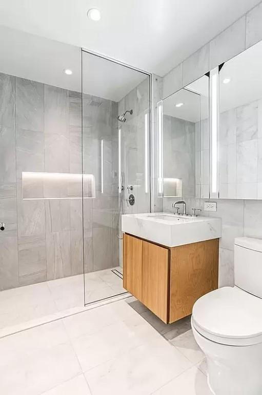 Building Photo - 1 bedroom in New York NY 10001