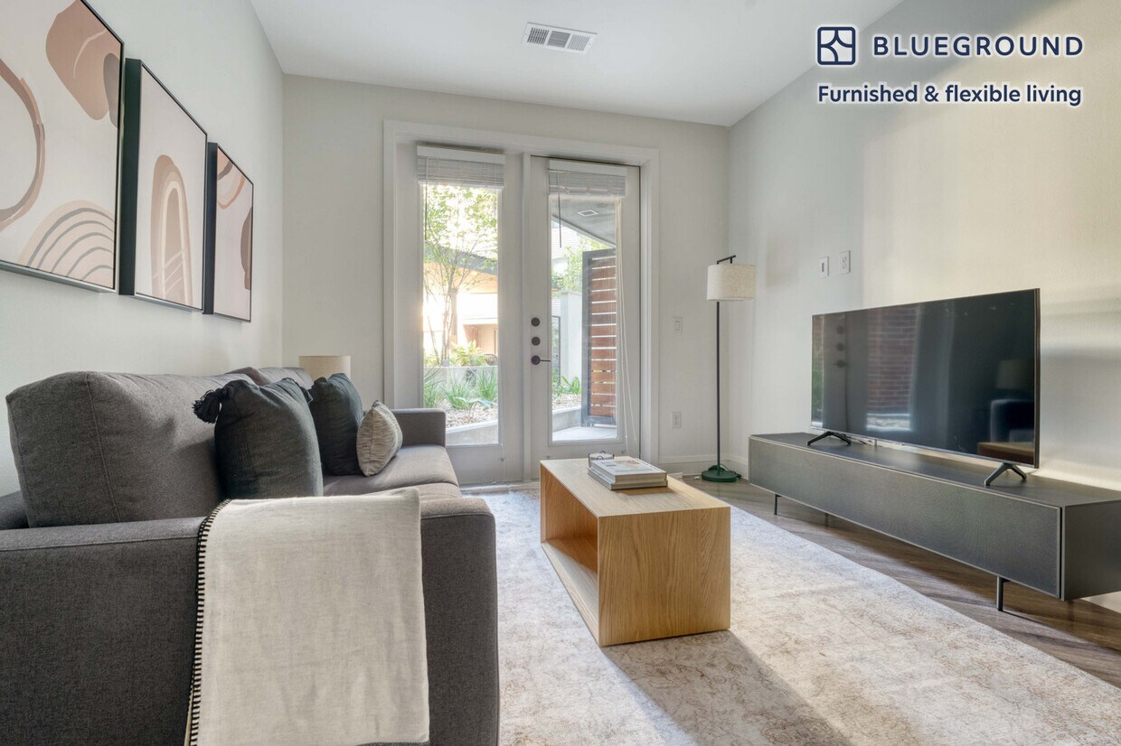 Foto principal - 3403 Harmon Ave