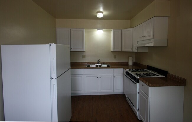 Foto del edificio - 2155 Garnet Ave