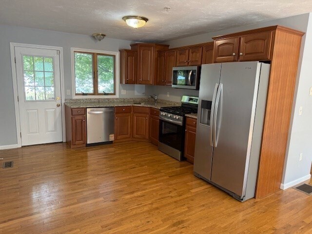 Foto del edificio - 955 Pleasant St