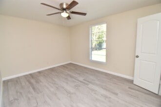 Building Photo - 220 Westward Ave