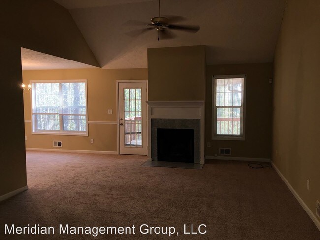 Foto del edificio - 4 br, 3 bath House - 214 Oakwood Circle