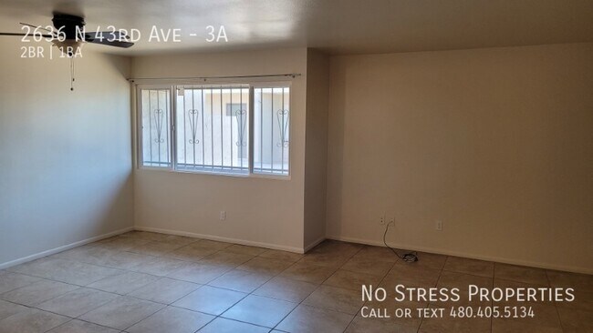 Building Photo - 2 Bed Condo off 43rd Ave and Thomas!