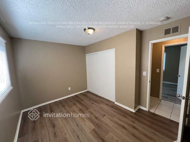 Foto del edificio - 10480 Hole Ave