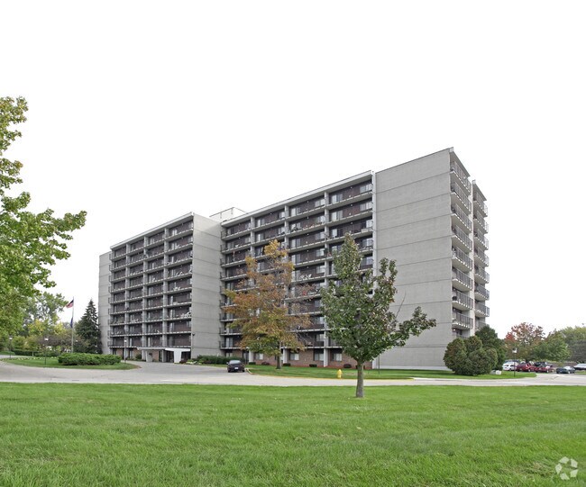 Park Place Towers Restricted 62+ 34 Park St Mount Clemens