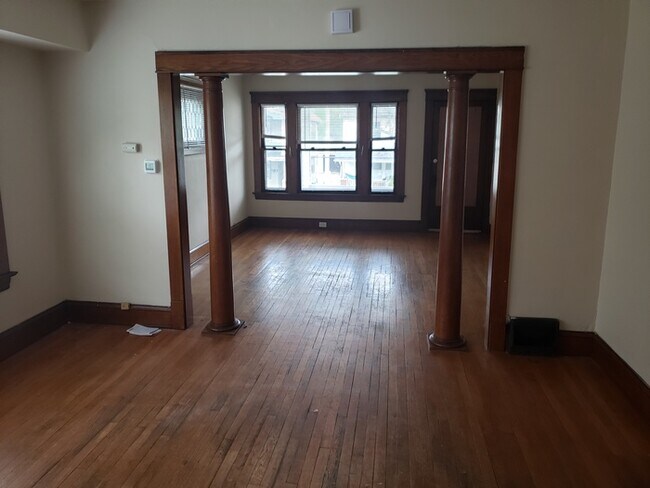 Foto del edificio - 2120 Mayview Ave