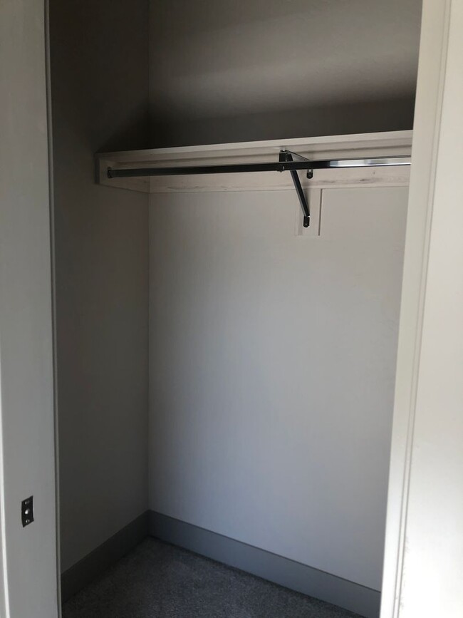 Building Photo - Newly Constructed Townhome