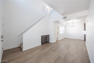 Building Photo - 540 W Horizon Ridge Pkwy