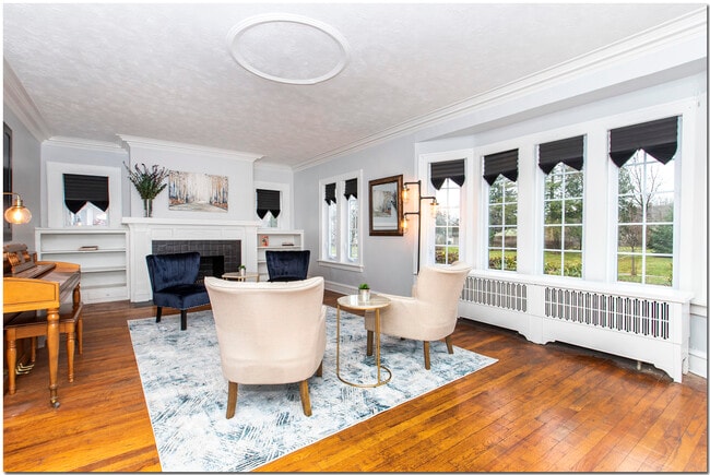 Living Room - 3377 Sutton Rd