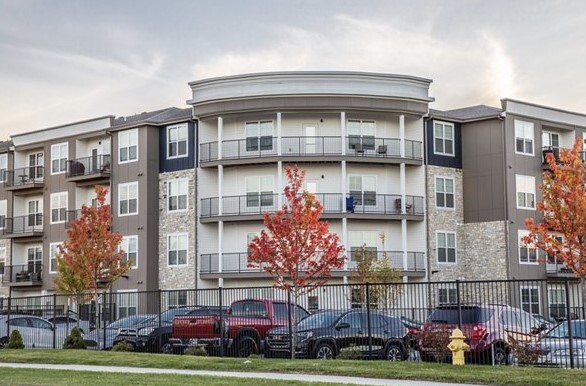 Building Photo - The Pendant Southlands