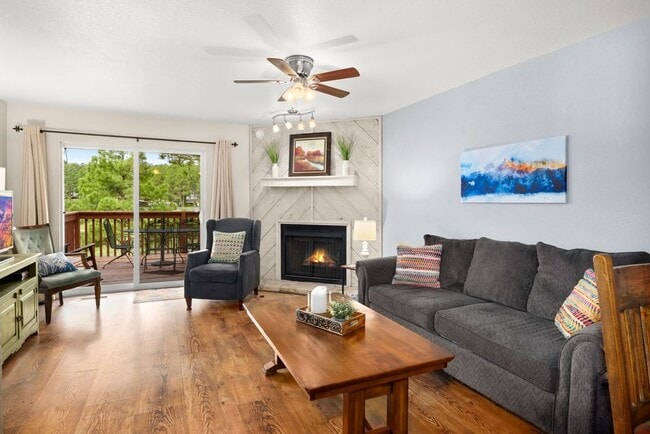 Building Photo - 604 White Mountain Dr