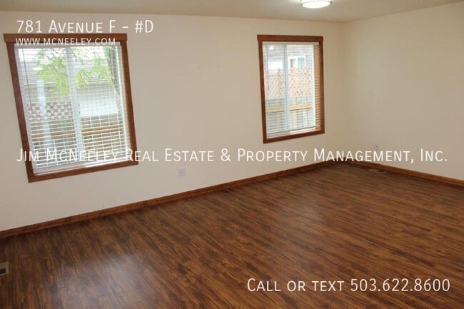 Building Photo - 781 Avenue F