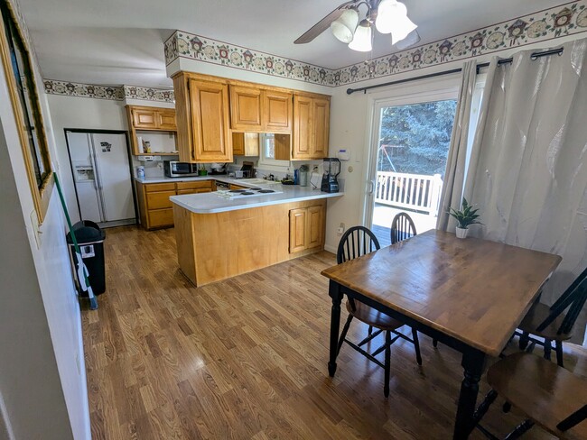 Foto del edificio - 2660 Central Ave