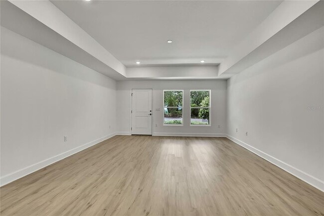 Building Photo - 10324 Chalmer St