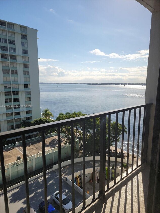 Foto principal - 1865 Brickell Ave
