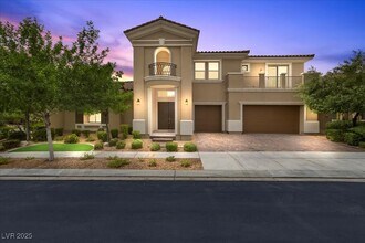 Building Photo - 11 Carolina Cherry Dr