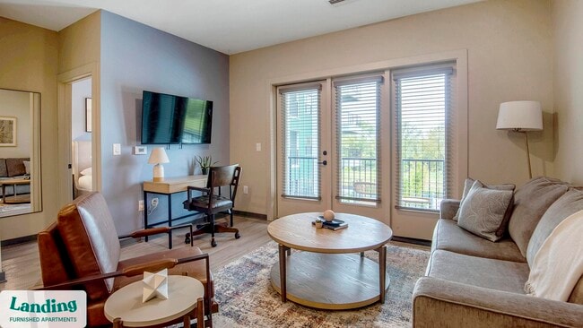 Building Photo - 645 N Front St