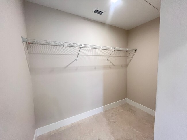 Closet - 6457 N Federal Hwy