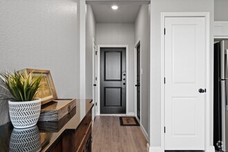 Building Photo - 746 Meiomi Dr