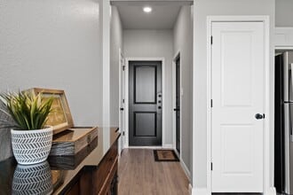 Building Photo - 805 Meiomi Dr