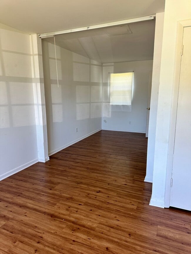 Building Photo - 7610 Bellehaven Drive (Unit 8)
