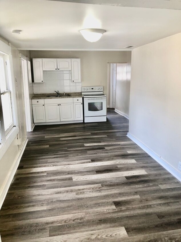 **Gorgeous (3BR/1BA) Lakeland "Dixieland"... - **Gorgeous  (3BR/1BA) Lakeland "Dixieland"...
