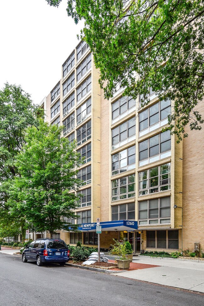 9th Floor Condominium - 1260 21st St NW