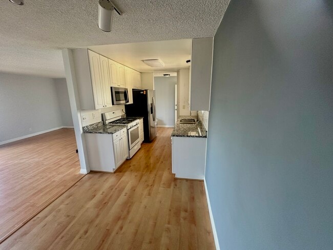 Foto del edificio - 4515 California Ave