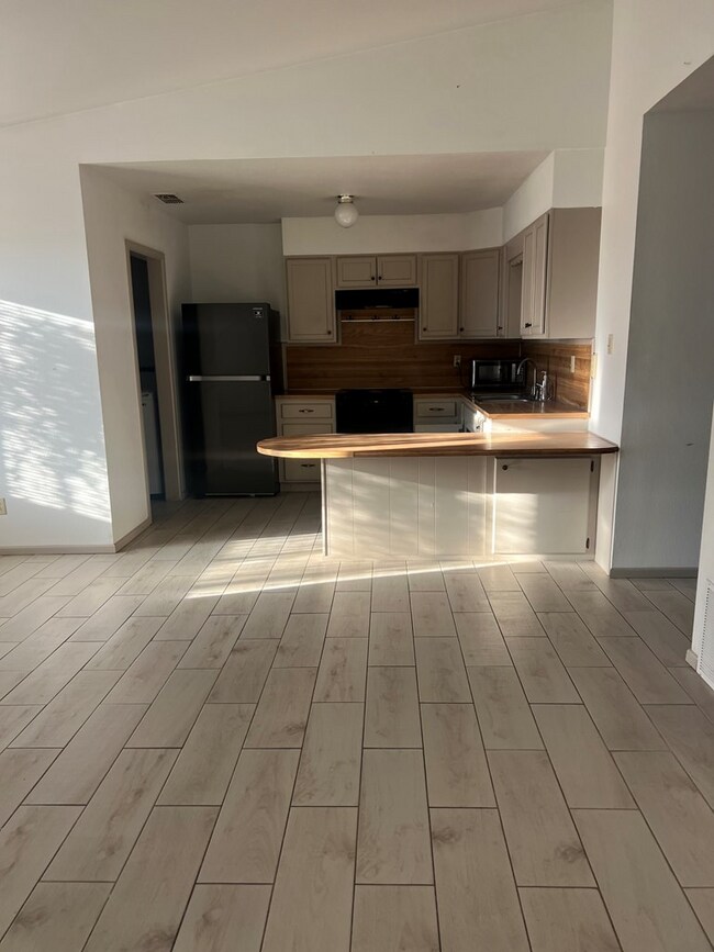 Foto del edificio - 206 S Byrd St