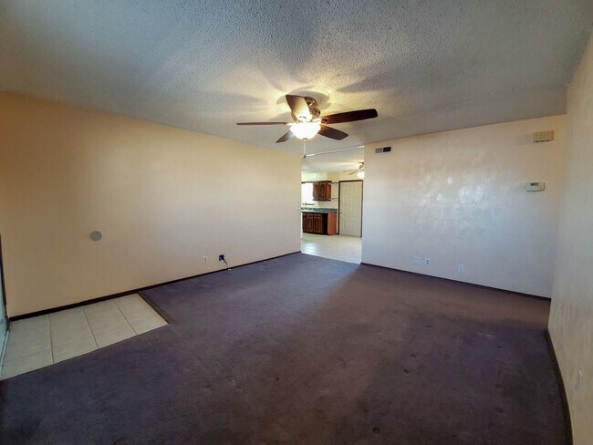 Foto del edificio - 3 Bed brick home in Tecumseh