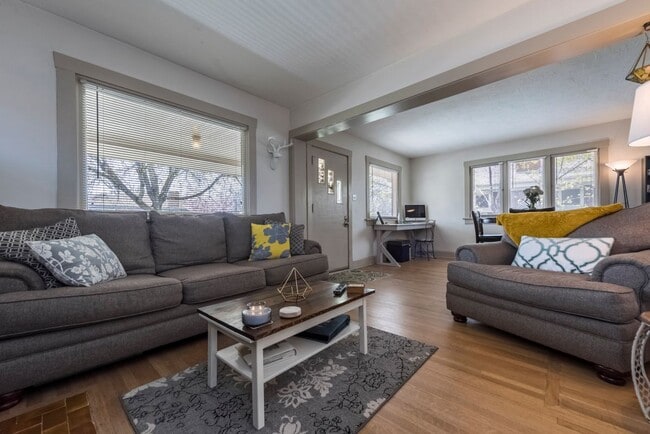 Foto del edificio - 409 E Coatsville Ave