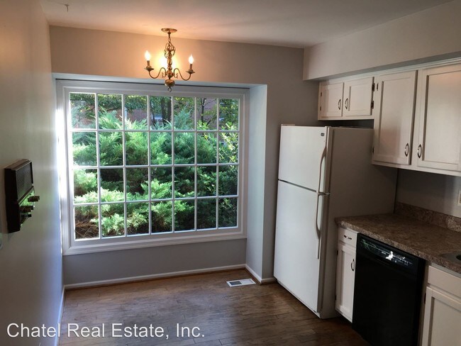 Foto del edificio - 3 br, 3 bath House - 6625 McLean Court