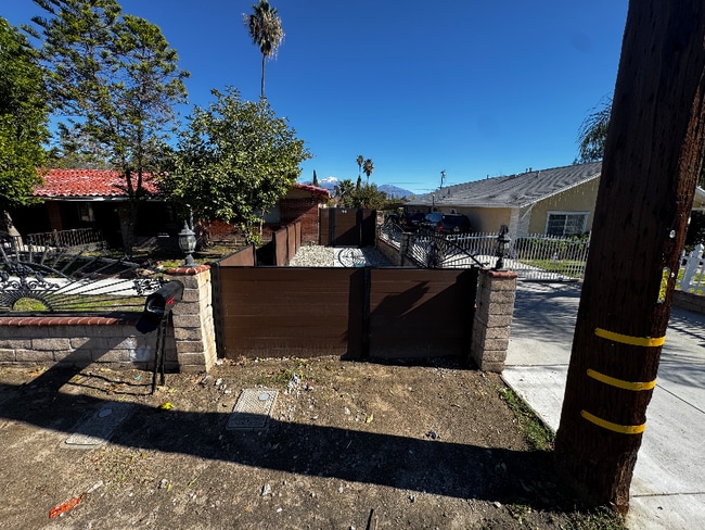 Foto del edificio - 7215 Del rosa