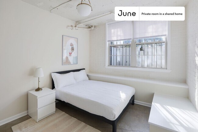Private bedroom in 5 bed/2 bath Home - Private bedroom in 5 bed/2 bath Home